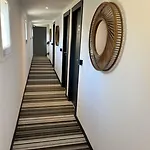 Place - Arcachon アパートホテル